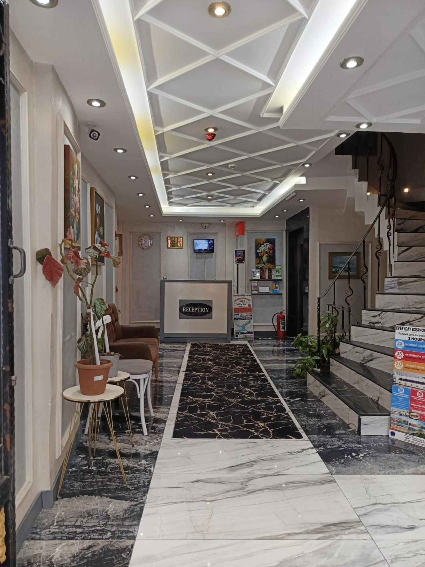 Grand Kybele Hotel Istanboel Buitenkant foto