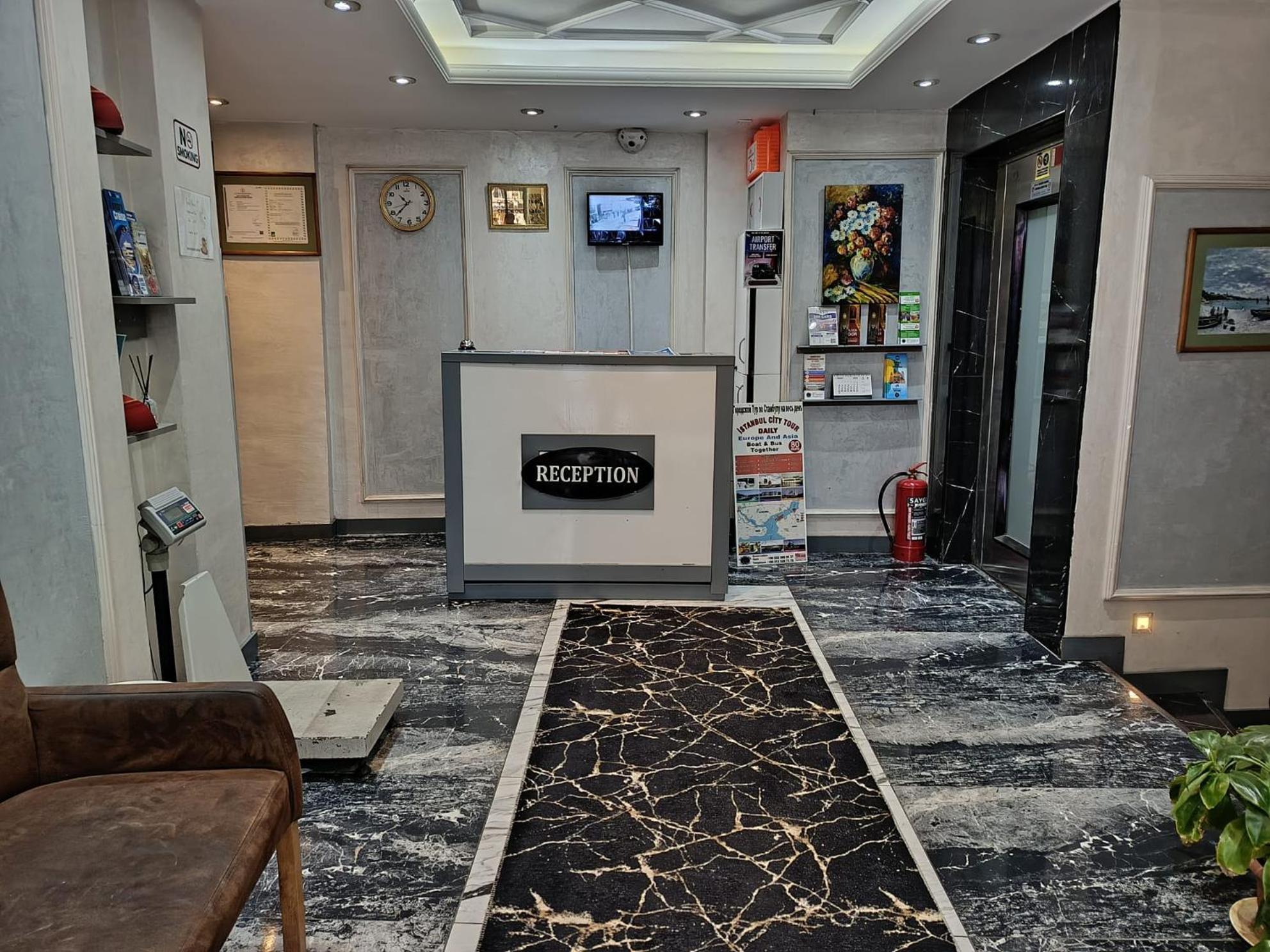 Grand Kybele Hotel Istanboel Buitenkant foto
